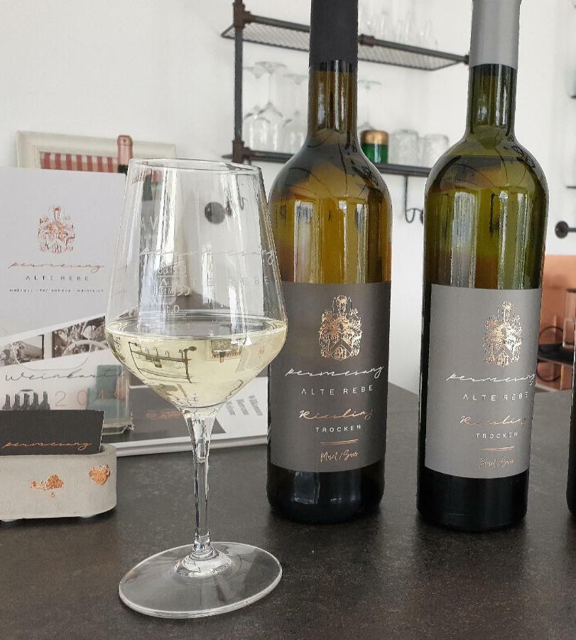 Zur Alten Rebe Ferienhaus Und Weingut Konz Buitenkant foto